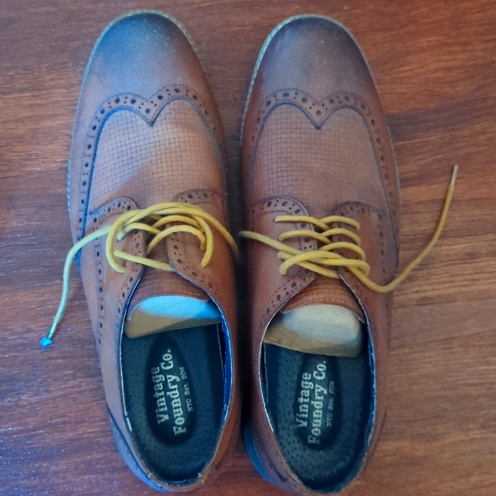 Vintage foundry dress shoe, flat sole, US 9 men